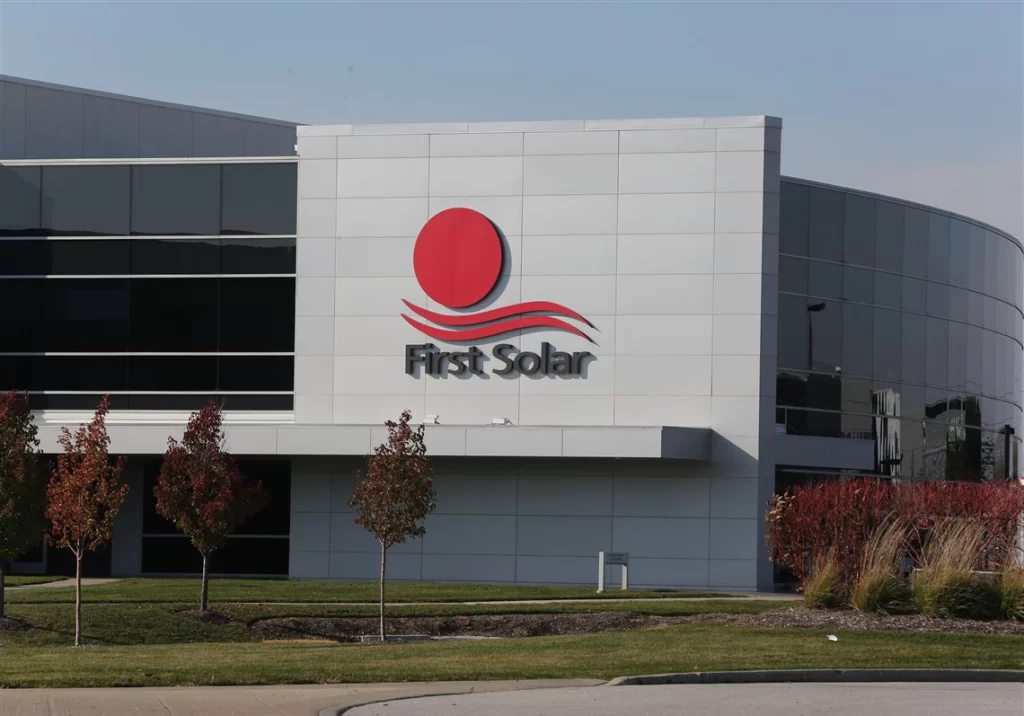 The world's first bifacial solar panel
