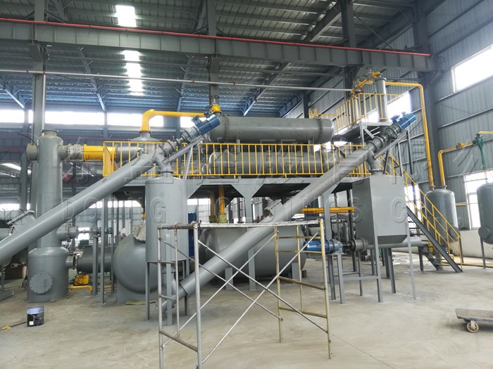 How Plastic Pyrolysis Works