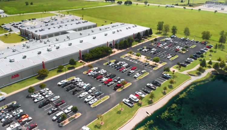 ABB initiates construction of a new calibration facility in the US to meet the increasing need for instrumentation in North America.