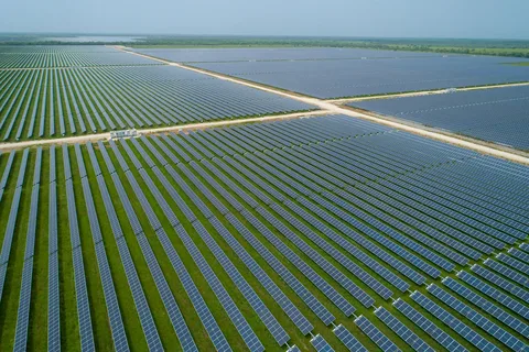 WEC Energy to take majority stake in 300-MW solar project in Texas