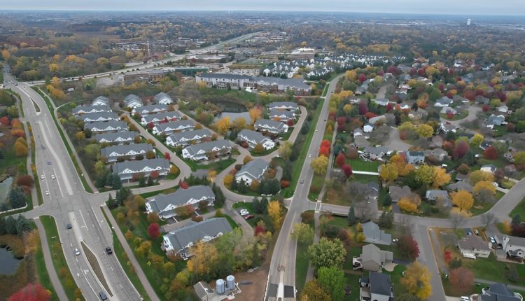 Woodbury, Minnesota, has selected AqueoUS Vets, a leading PFAS treatment solutions provider, to construct a new water treatment plant. This cutting-edge facility will address PFAS contamination in the city's groundwater wells, ensuring a reliable and long-term solution for safe drinking water.